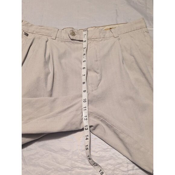 Vintage Tommy Bahama Men's Khaki Pleated Relaxed Fit Silk/Cotton Shorts Size 35 - Picture 16 of 16